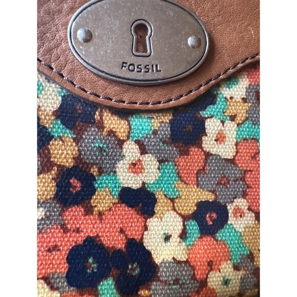 Fossil Key-Per Floral Canvas Leather Micro Wristlet Clutch Zipper Closure Strap - Picture 2 of 5
